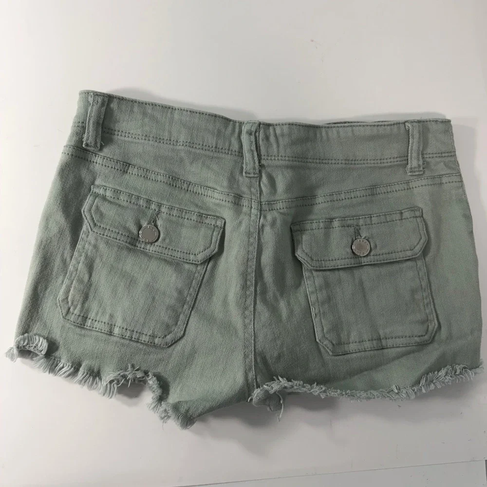 Boom Boom Jeans Sage‎ Green Distressed Frayed Hem Denim Shorts Size 9 DR2767